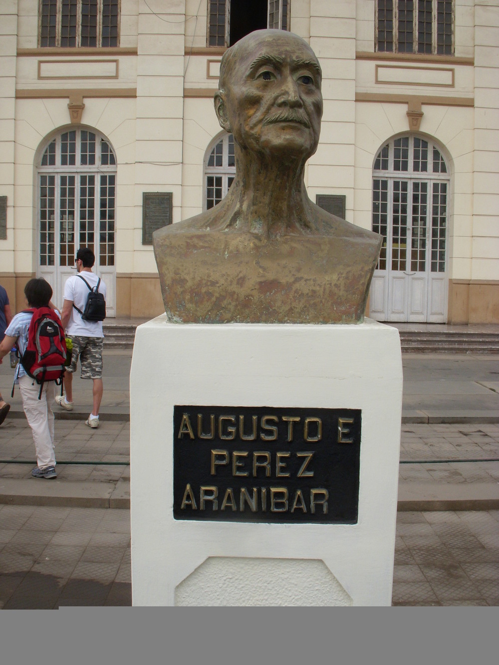  A statue commemorating Abusto E. Perez Aranibar, Creator of the PPA    